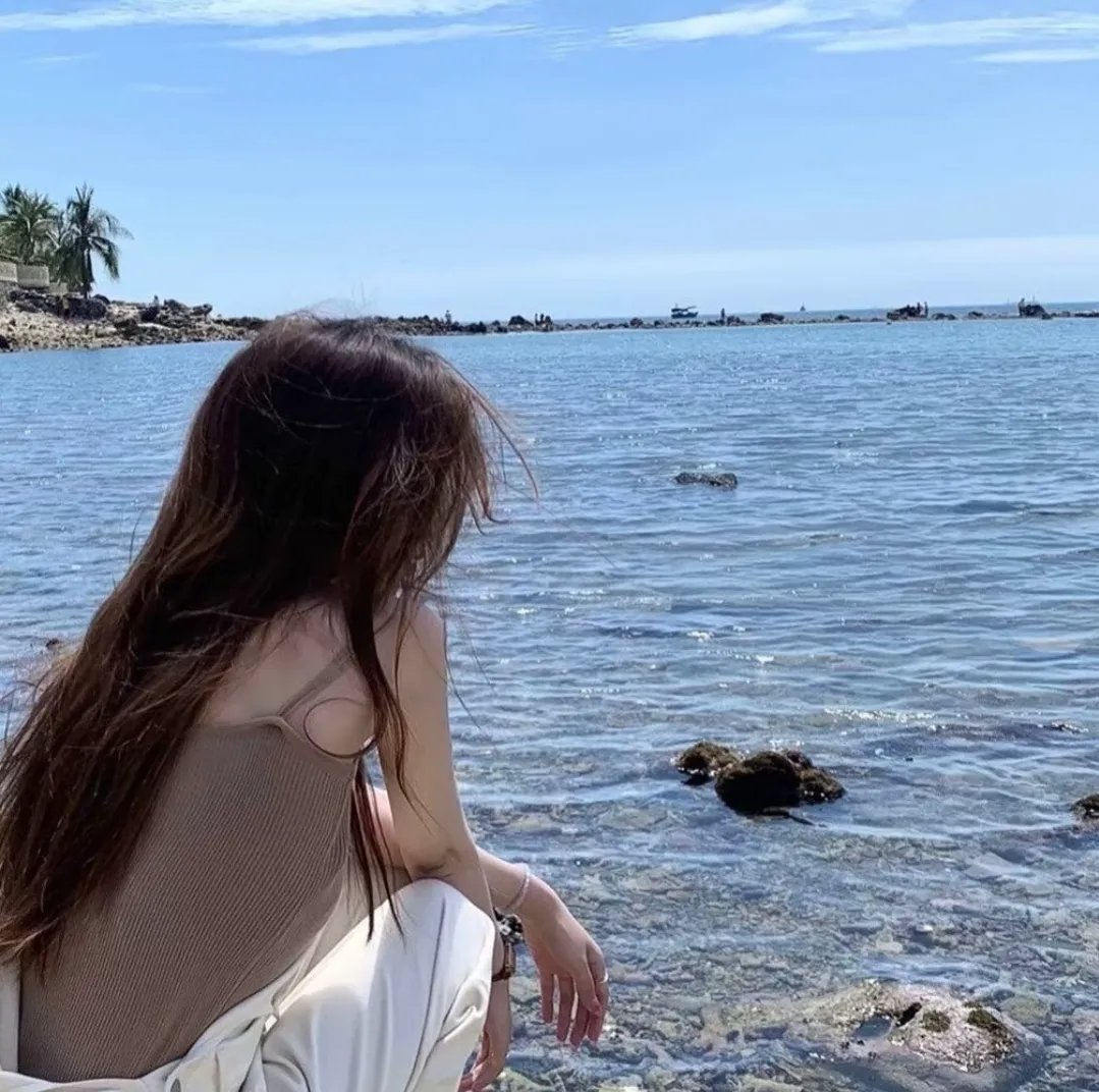 河畔的朔子